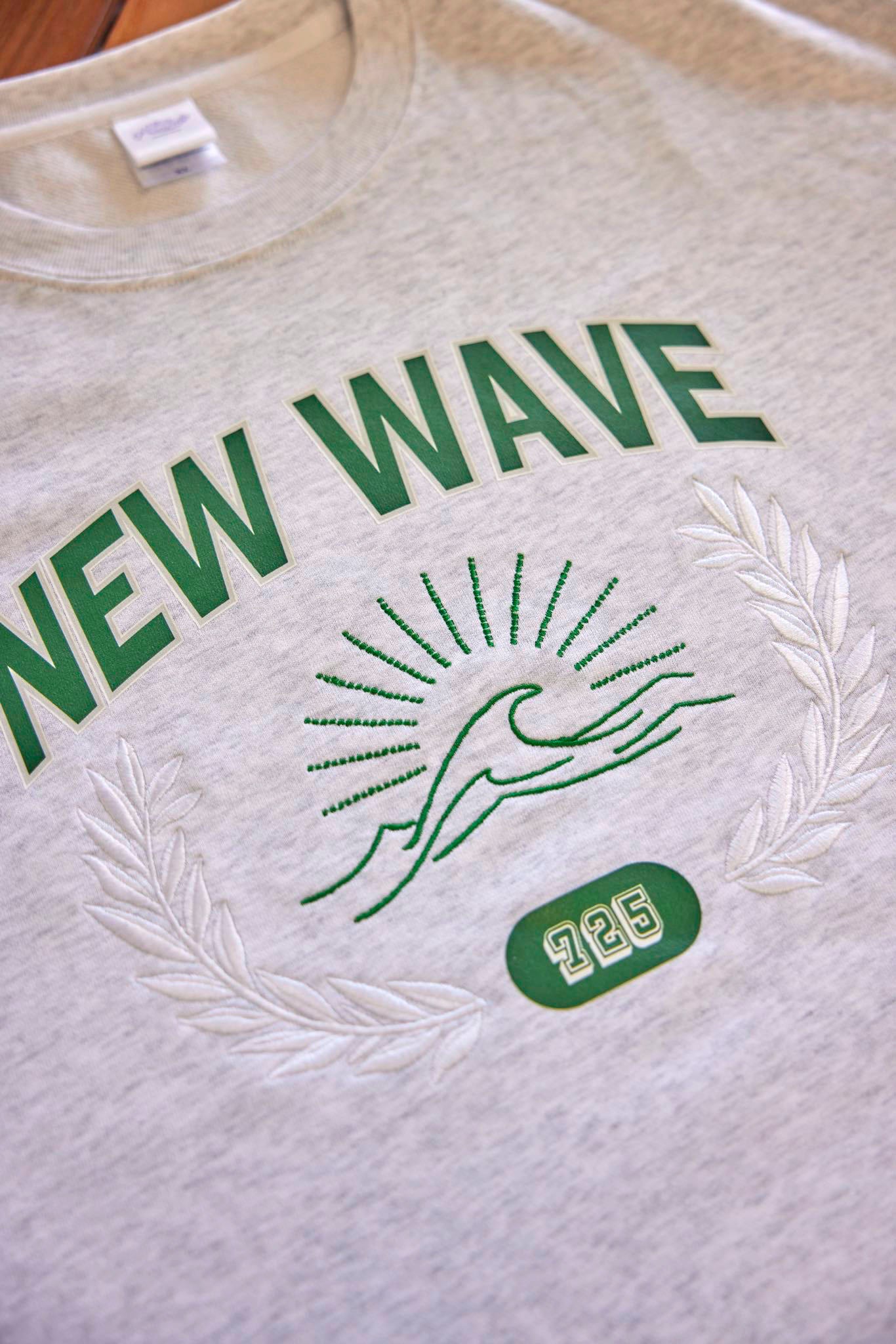 『NEW WAVE』トレーナー